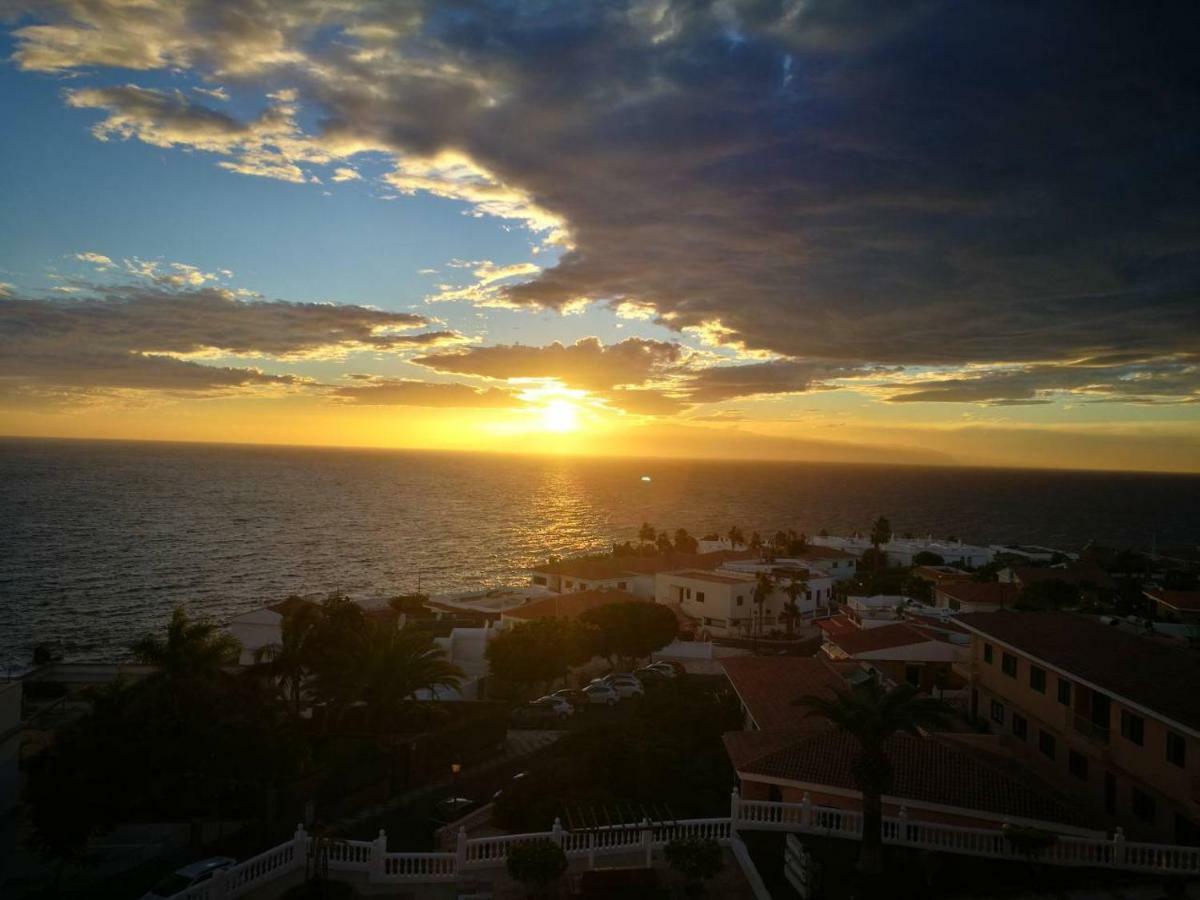 Volcano Beach Views & Wifi Пуерто-де-Сантьяго Екстер'єр фото